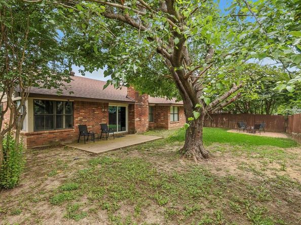 4205  Whitman Lane , Grand Prairie Texas 75052