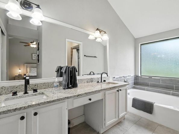 4205  Whitman Lane , Grand Prairie Texas 75052