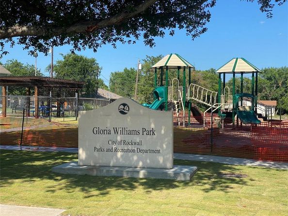 203 E Bourn Street , Rockwall Texas 75087