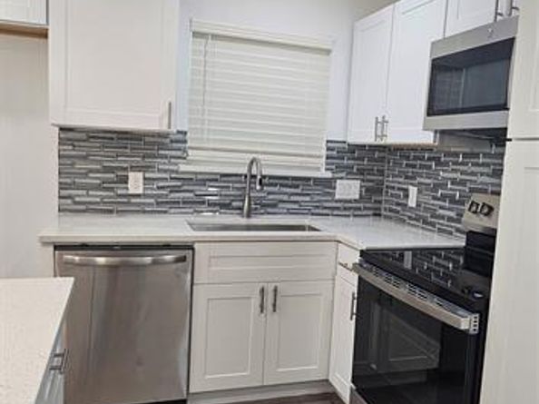 203 E Bourn Street , Rockwall Texas 75087