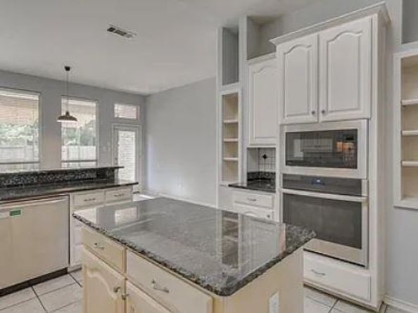5893  Echo Bluff Drive , Haltom City Texas 76137