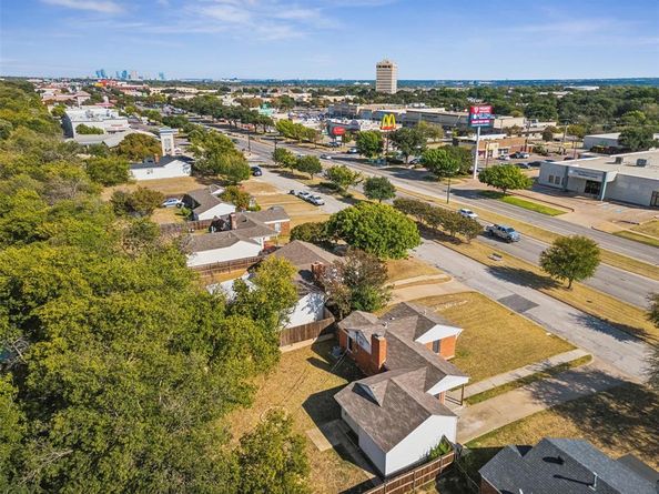 6416  Camp Bowie Boulevard , Fort Worth Texas 76116