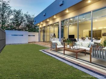 30  Vanguard Way 