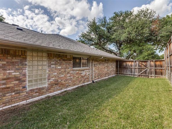 7024  Roundrock Road , Dallas Texas 75248