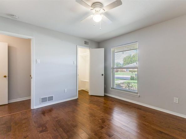7024  Roundrock Road , Dallas Texas 75248
