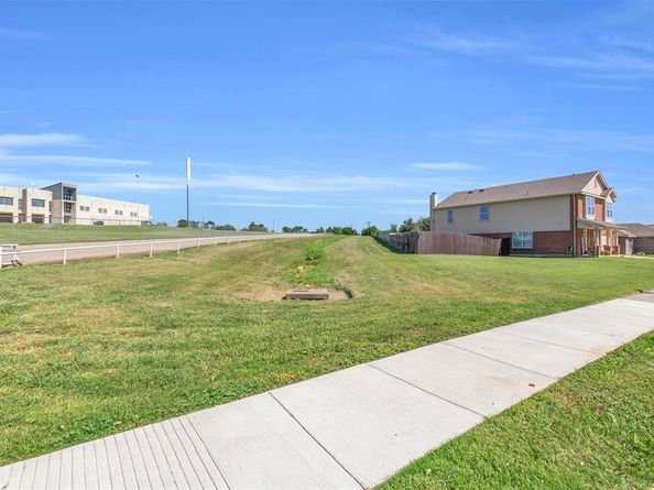 720  Deauville Drive , Fort Worth Texas 76108