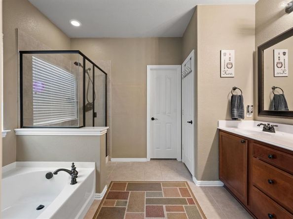 305  Mossy Oak Trail , Fort Worth Texas 76131