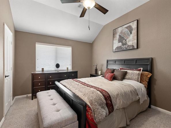 305  Mossy Oak Trail , Fort Worth Texas 76131