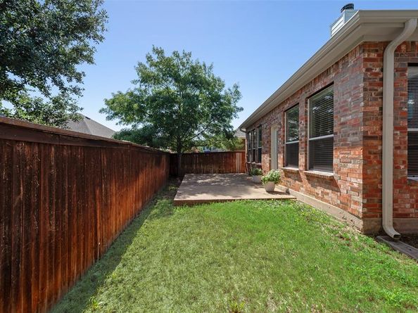 310  Conroe Circle , Lantana Texas 76226