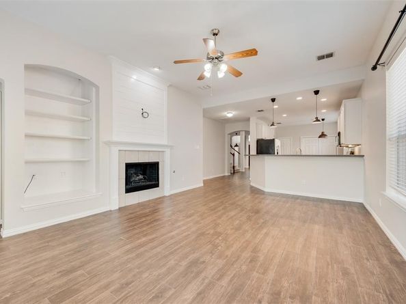 310  Conroe Circle , Lantana Texas 76226