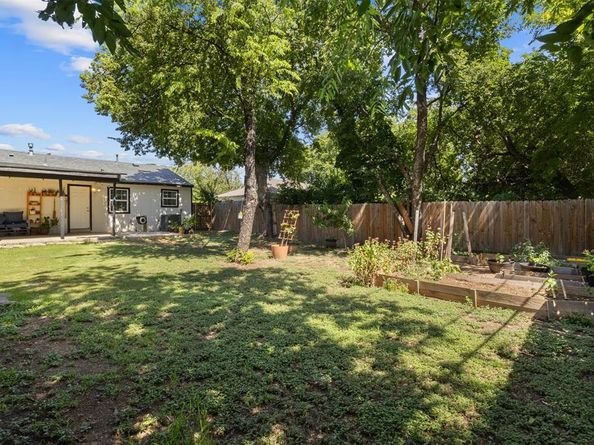 3209  New York Avenue , Fort Worth Texas 76110