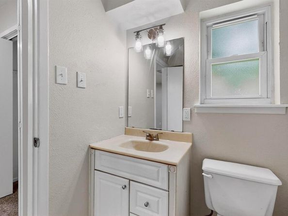 1041  Mckinley Street , Benbrook Texas 76126