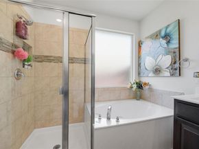 1092  Mooring Drive , Azle Texas 76020