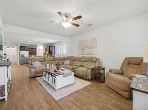 1092  Mooring Drive , Azle Texas 76020
