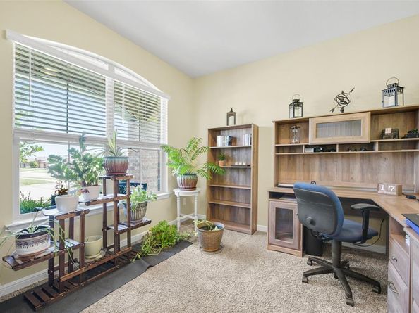 1092  Mooring Drive , Azle Texas 76020