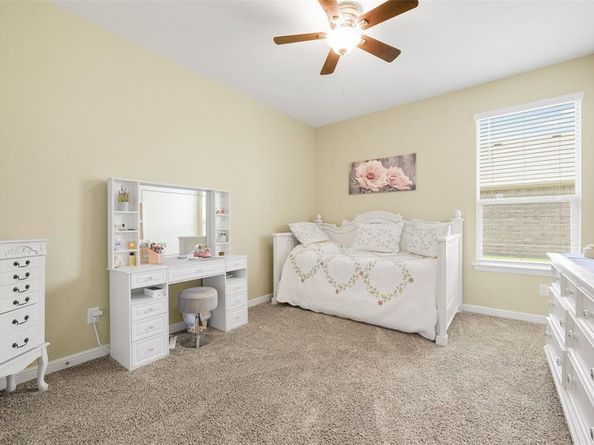 1092  Mooring Drive , Azle Texas 76020