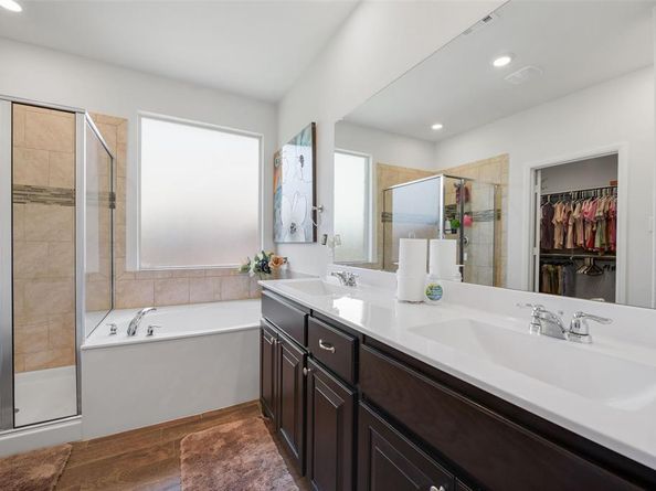 1092  Mooring Drive , Azle Texas 76020