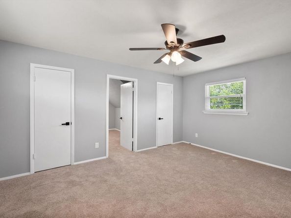 1712  Chip N Dale Drive , Arlington Texas 76012