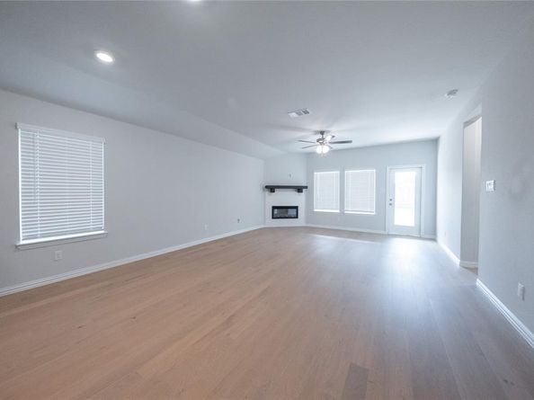 2024  Briarbrook Drive , Denton Texas 76207