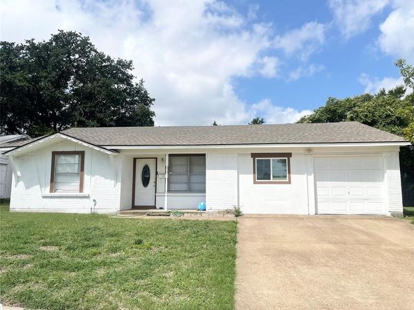 301 S Forest Crest Drive , Garland Texas 75042