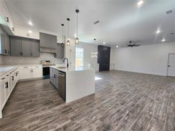 2121 S Edgewood Terrace  , Fort Worth Texas 76105