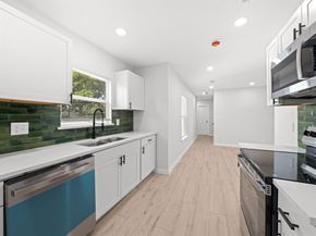 3313  Thibet Street , Dallas Texas 75211