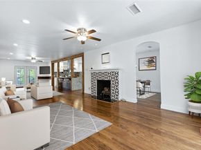 1902  Norfolk Avenue , Dallas Texas 75203