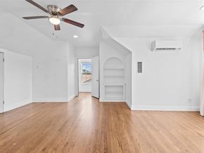 1902  Norfolk Avenue , Dallas Texas 75203