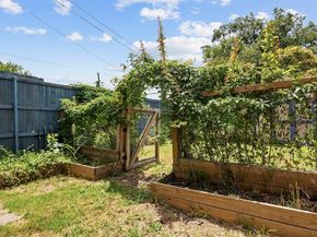 1902  Norfolk Avenue , Dallas Texas 75203