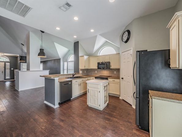 4616  Buffalo Bend Place , Fort Worth Texas 76137