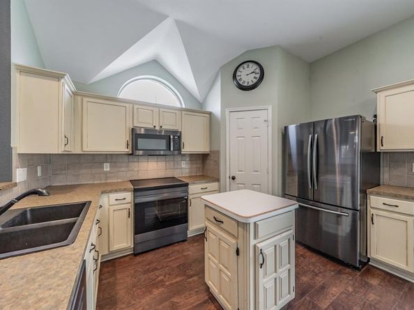 4616  Buffalo Bend Place , Fort Worth Texas 76137