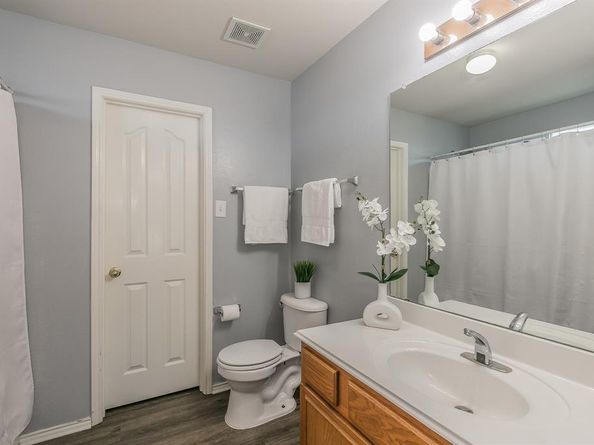 7205  Jurassic Drive , Arlington Texas 76002