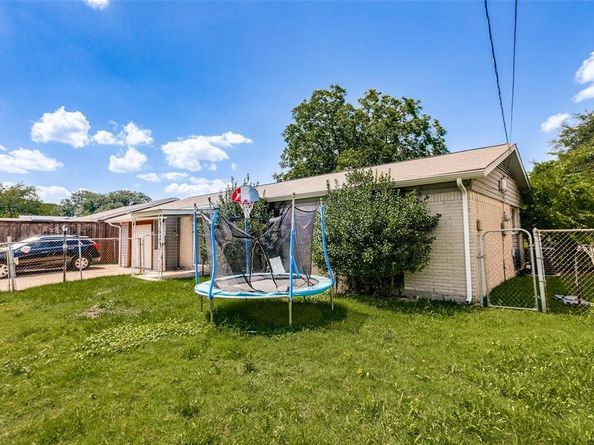 1130  Larkspur Drive , Richardson Texas 75081