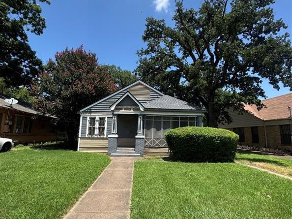3740  Wendelkin Street , Dallas Texas 75215
