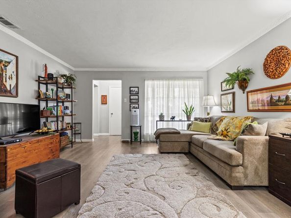 7441  Walling Lane , Dallas Texas 75231
