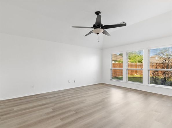 6813  Falconer Way , Fort Worth Texas 76179