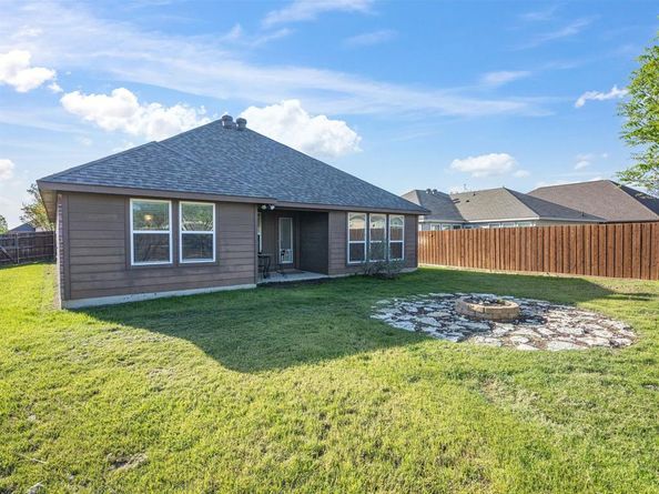 6813  Falconer Way , Fort Worth Texas 76179