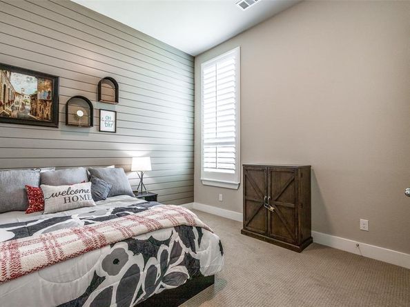 9511  Knotty Pine Place , Oak Point Texas 75068