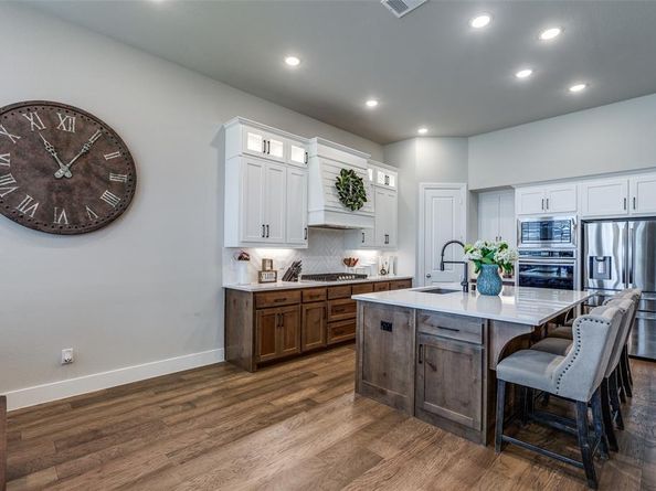 9511  Knotty Pine Place , Oak Point Texas 75068