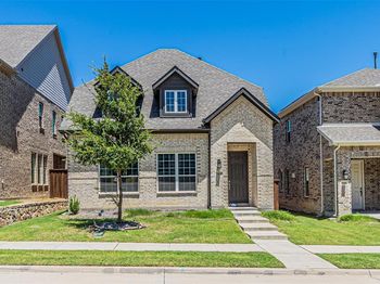 904  Utica Drive 