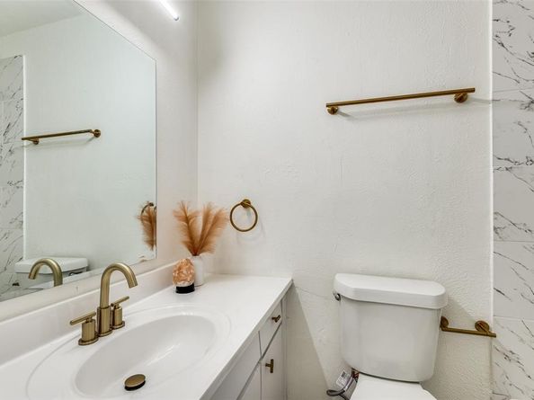2023  Brentwood Lane , Carrollton Texas 75006