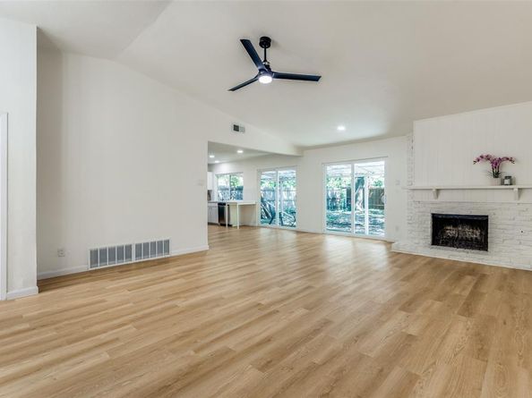2023  Brentwood Lane , Carrollton Texas 75006