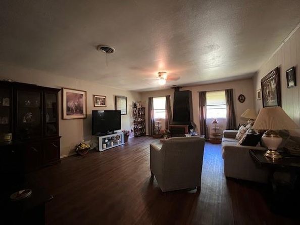 227  Halsey Street , Dallas Texas 75224