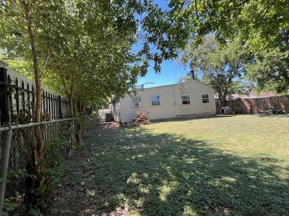 227  Halsey Street , Dallas Texas 75224