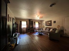 227  Halsey Street , Dallas Texas 75224