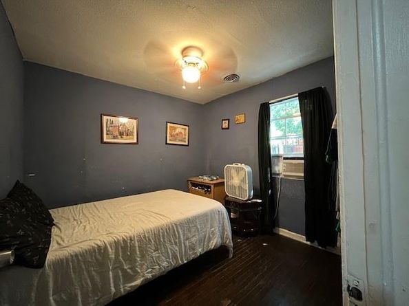 227  Halsey Street , Dallas Texas 75224