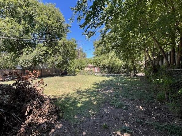 227  Halsey Street , Dallas Texas 75224