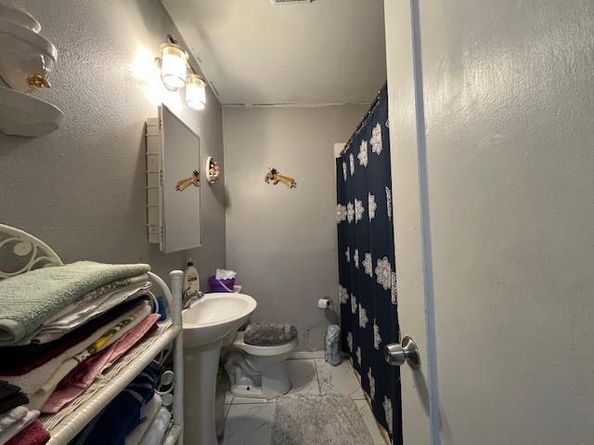 227  Halsey Street , Dallas Texas 75224