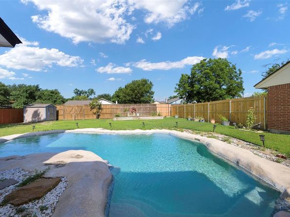 2707  Colonial Drive , Carrollton Texas 75007
