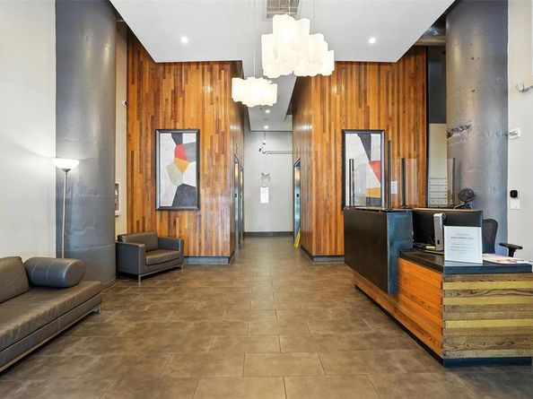 1122  Jackson Street  719, Dallas Texas 75202